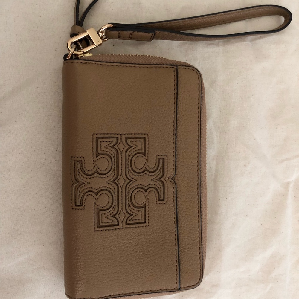 Tory Burch Cell Phone Wristlet Wallet